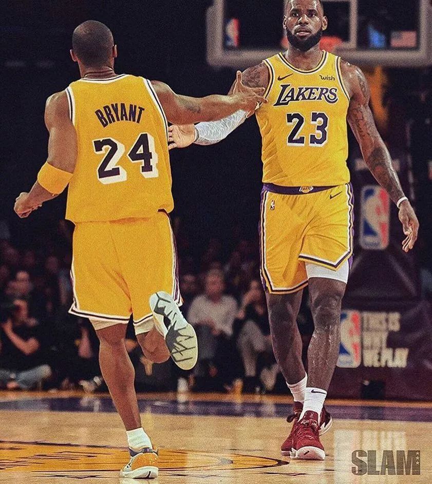 德里克·怀特闪耀全场，助力球队胜利（德里克·怀特大放异彩，领衔球队取胜）