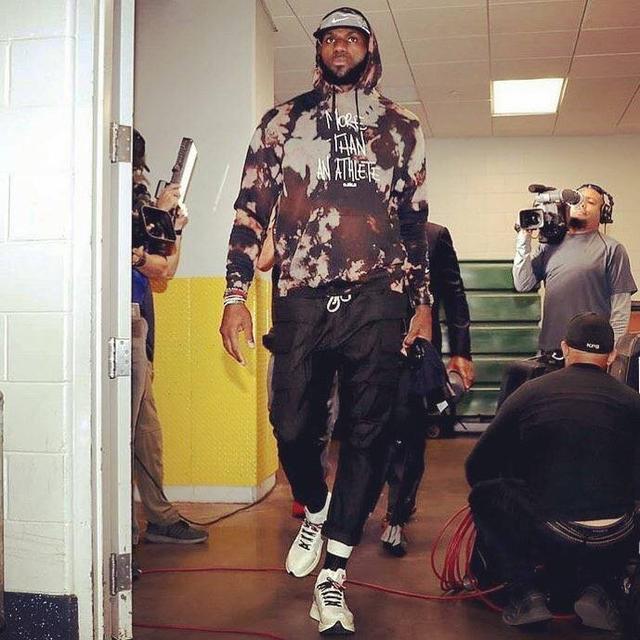 淘汰赛贡献6球9助攻，梅西刷新美职联纪录（梅西淘汰赛轰6球送9助，改写美职联纪录）