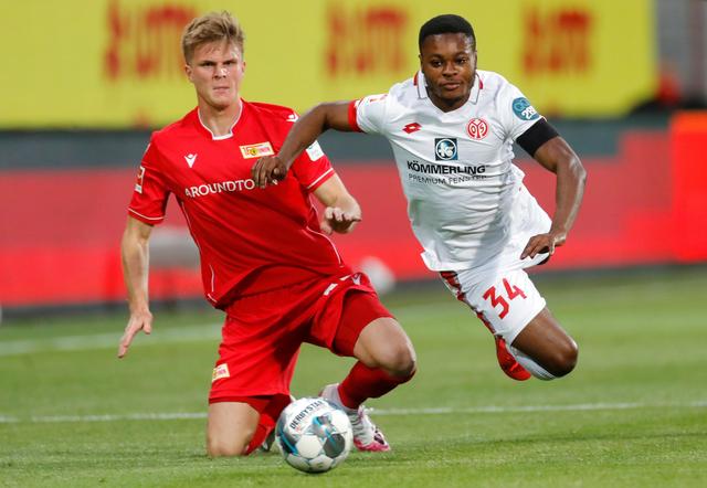 三杀雷霆！福克斯：无论对手是谁，我们都得专注于自身（三度击败雷霆！福克斯：不管对手是谁，我们只管做好自己）