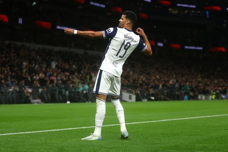 瓦塞尔的全面爆发：下半场17分，成为球队核心（瓦塞尔下半场独取17分，强势崛起成球队核心）