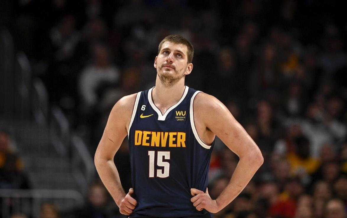 篮球位置五大角色详解（篮球五大位置角色全解析）