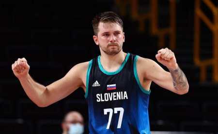 门德斯：萨福诺夫表现拯救了球队，为俱乐部创造历史感到自豪（门德斯：萨福诺夫力挽狂澜，我为俱乐部的历史性突破自豪）