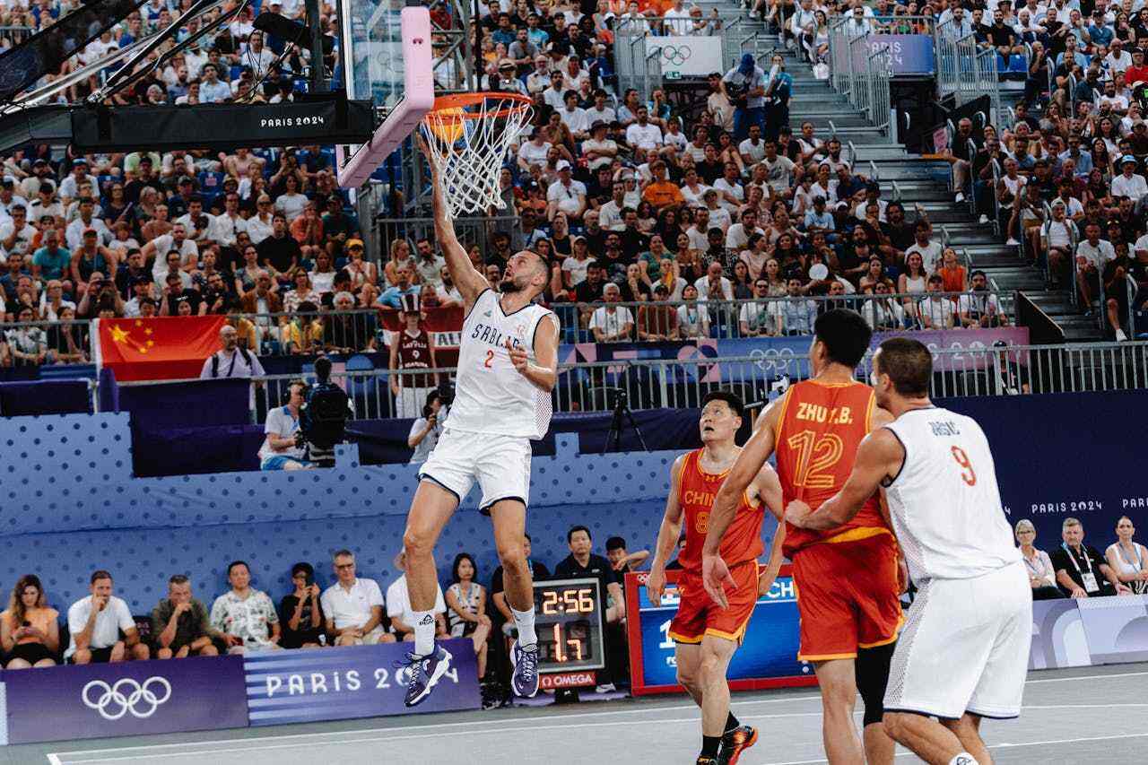 土耳其比意大利更强？蒙特拉：你们对意大利队的评价太低了（土耳其更强于意大利？蒙特拉：别低估意大利队）