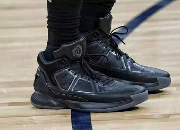 深圳队压哨绝杀引全场沸腾（深圳队读秒绝杀点燃全场）