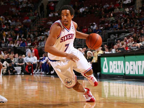 塞尔塔2006年来首度客胜皇马（塞尔塔自2006年以来首次客场击败皇马）