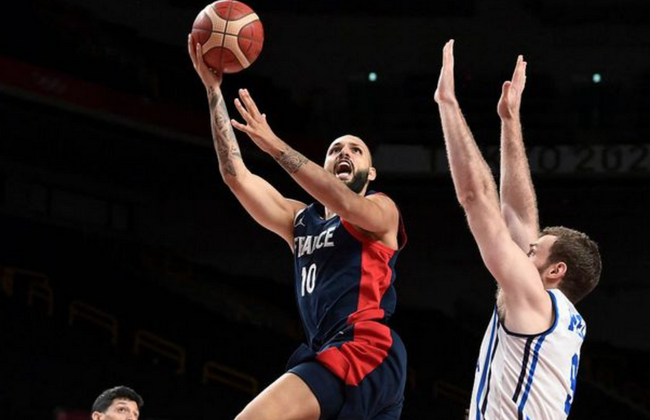 拉齐奥2-0莱切，贡多齐建功，诺斯林锦上添花（拉齐奥2-0力克莱切：贡多齐破门，诺斯林再下一城）