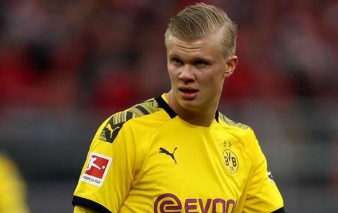 《在场外》视频栏目｜对话辽宁铁人：家乡、平常心和关于中超的明天（在场外特别视频：与辽宁铁人聊家乡、平常心及中超的未来）