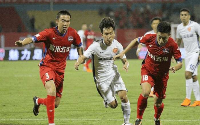 2026年世界杯抽签出炉：姆巴佩小组赛遇哈兰德，梅西与C罗或对决八强赛（2026世界杯分组揭晓：姆巴佩对上哈兰德，梅西C罗有望八强相逢）