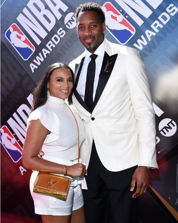 的多项国际 的多项国际